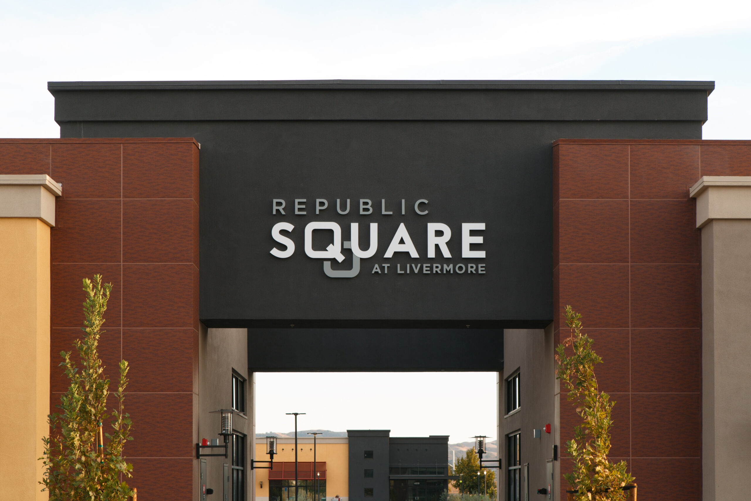 Republic Square at Livermore Hosts Art Walk